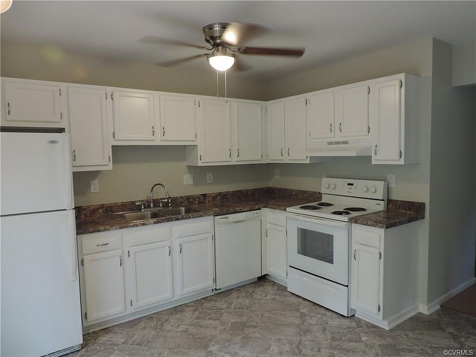 1st image of 4600 Mason Run Ct