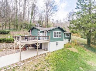194 Bradley St, Maggie Valley, NC 28751