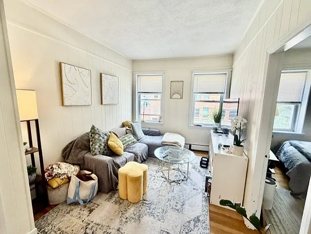 392 Commercial St #3 — Photo 5