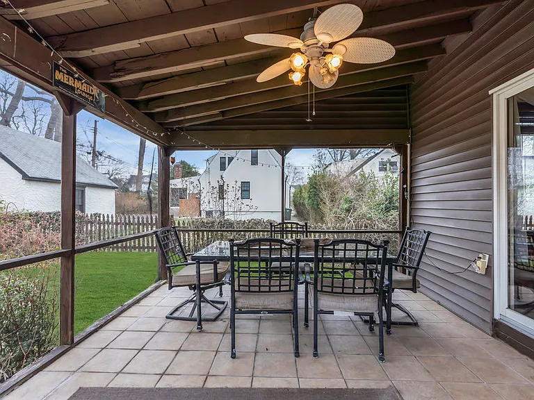 607 Wildwood Rd — Photo 42
