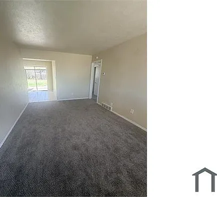 3 bed, 1150 sqft, $1,350 — Photo 4