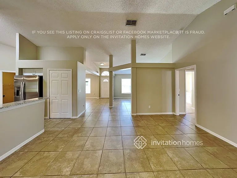4216 King Edward Dr — Photo 5