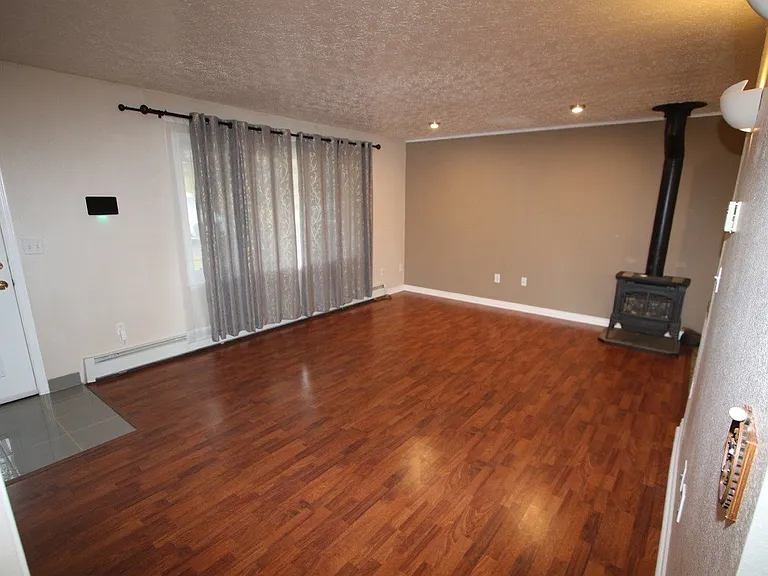 23827 Chandelle Dr — Photo 14