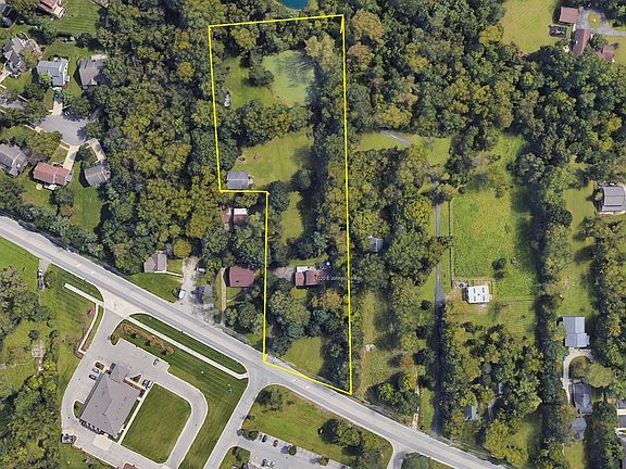 2nd image of 4220 E Johnstown Rd