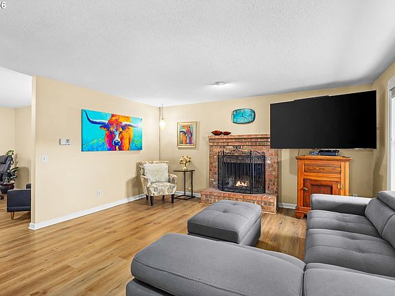 4th image of 11015 SW 65th Ave