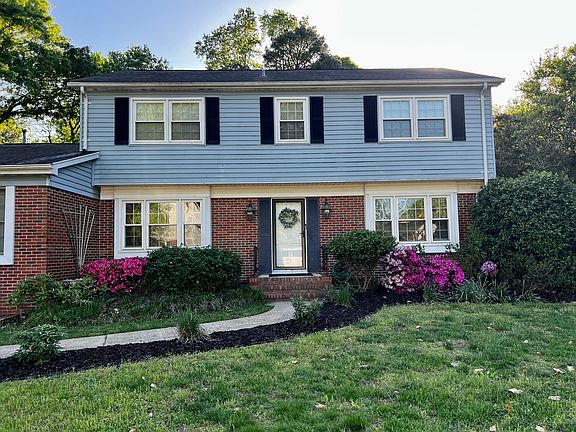 4th image of 705 Prince Phillip Dr