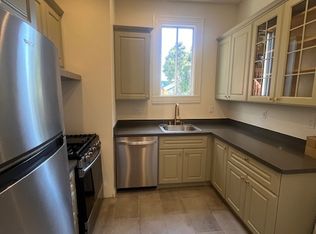 2729 Bryant St #A, San Francisco, CA 94110