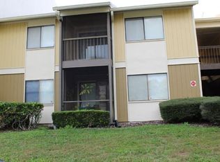 13285 Arbor Pointe Cir APT 202, Tampa, FL 33617