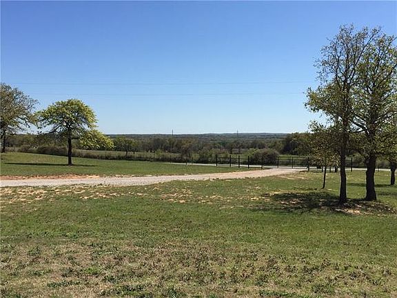 3rd image of 346 County Road 3673