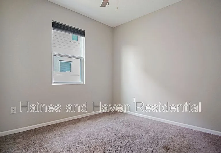 1229 Forest Gate Cir — Photo 16