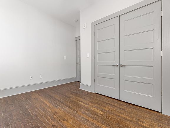 4th image of 244 E Main St #11000605