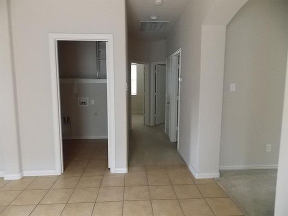 5th image of 16400 Dry Creek Blvd