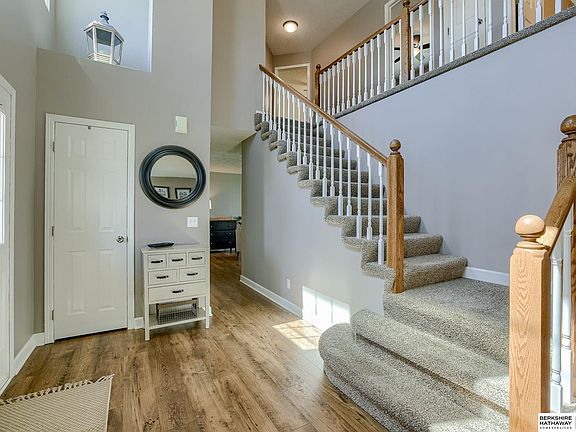3rd image of 5806 S 158th St