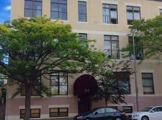24 Norman St APT 203, Salem, MA 01970