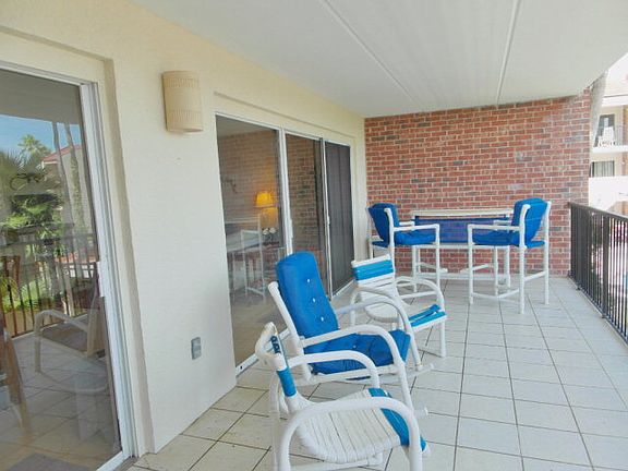 5th image of 110 E Verna Jean Dr #206