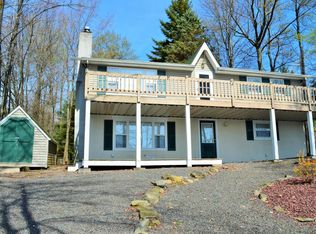 182 N Arrow Dr, Pocono Lake, PA