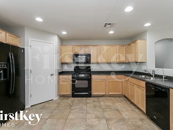 5th image of 3188 W Silver Creek Dr