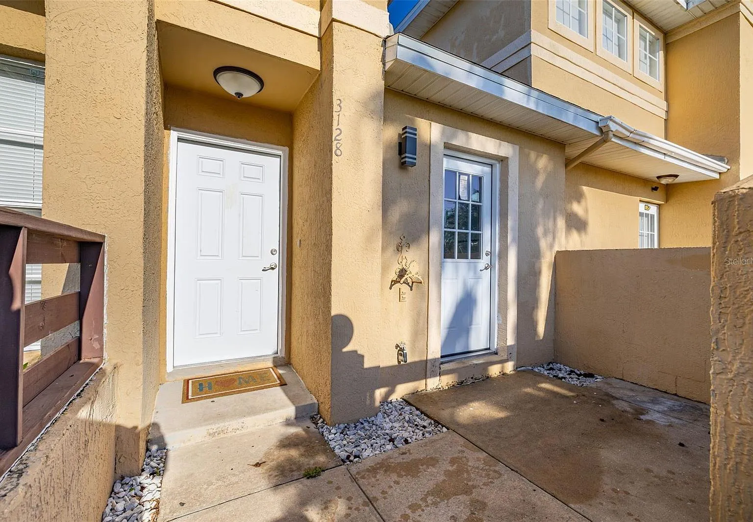 2 bed, 2.0 bath, 902 sqft, $1,699 — Photo 4