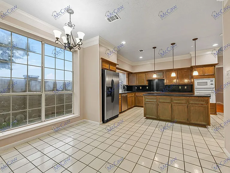 3211 Wessex Cir — Photo 7