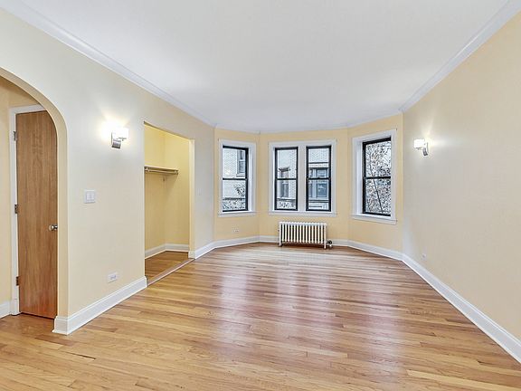 5th image of 1530 W Fargo Ave APT 1N
