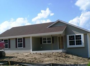 3928 E Maple St, Oak Creek, WI 53154