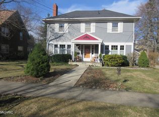 2424 Glenwood Dr, Kalamazoo, MI
