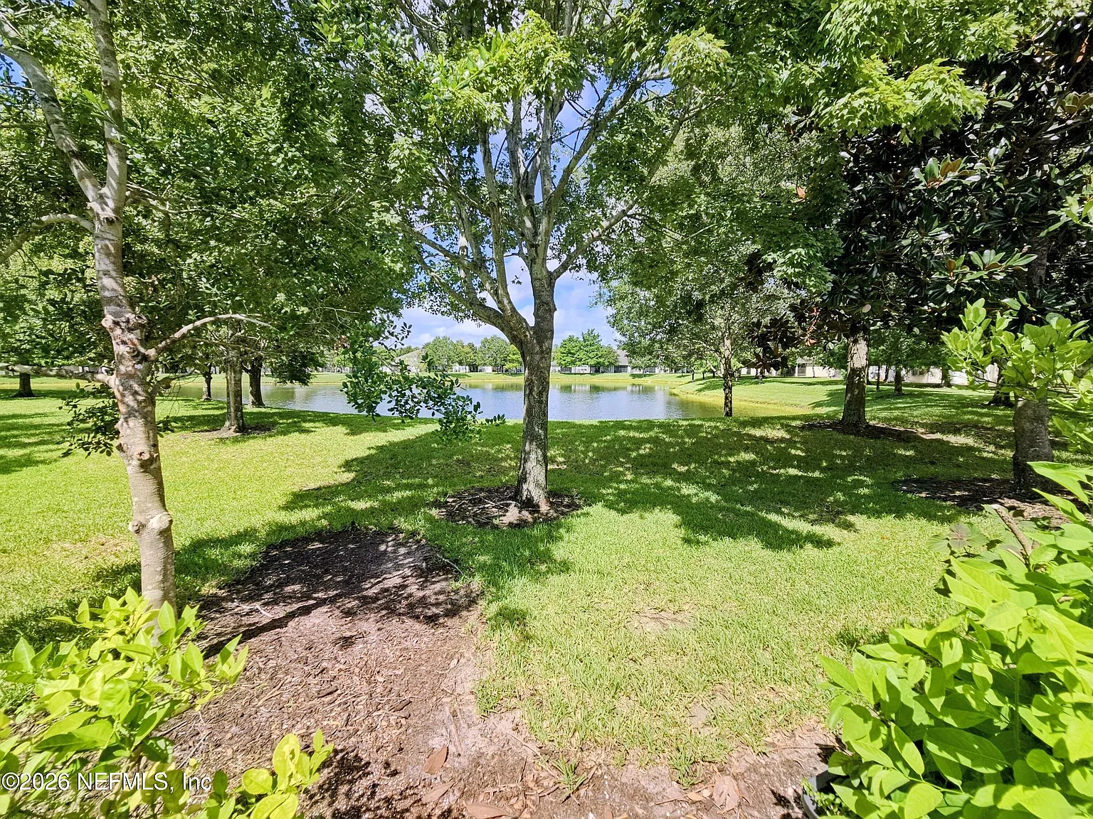 3 bed, 2.5 bath, 1608 sqft, $1,995 — Photo 4