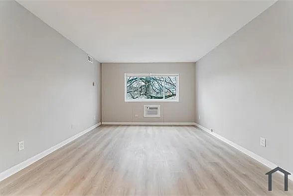 14918 Milverton Rd #3 — Photo 13
