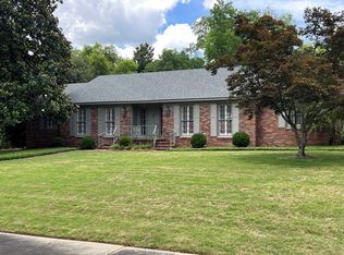 957 Overlook Dr, Columbus, GA 31906
