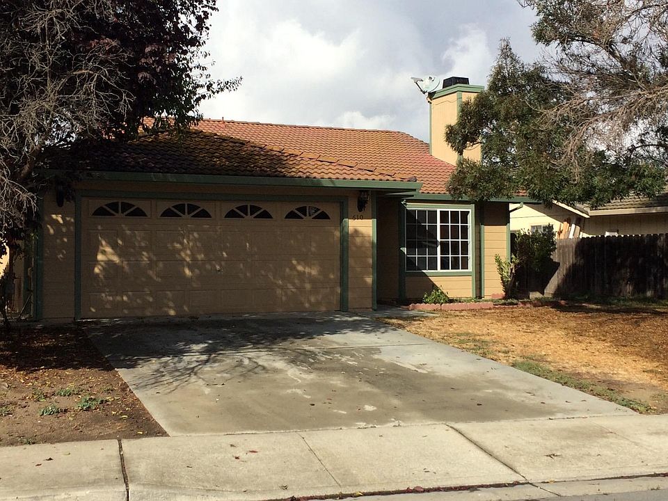 1st image of 610 Summer Dr