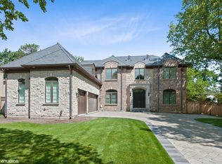 2510 Woodlawn Rd, Northbrook, IL 60062