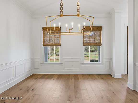 5th image of 173 Anderson Station Rd