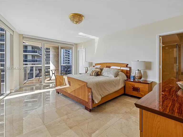 1800 S Ocean Dr #1005 — Photo 16