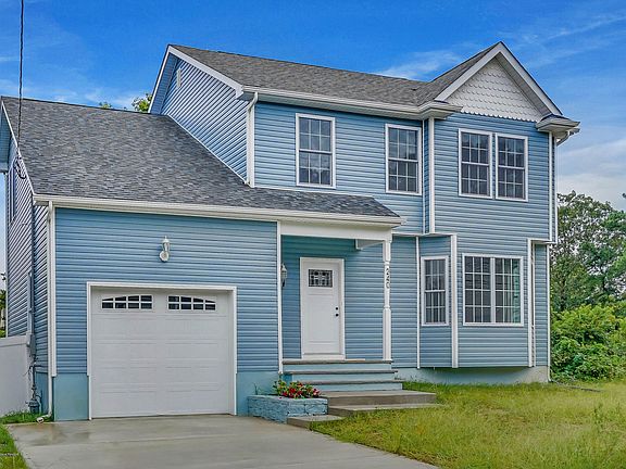 3rd image of 31 Cedar Dr