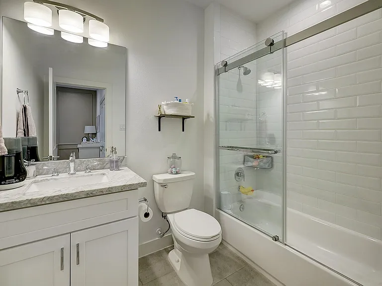 4214 Eli St #B — Photo 32