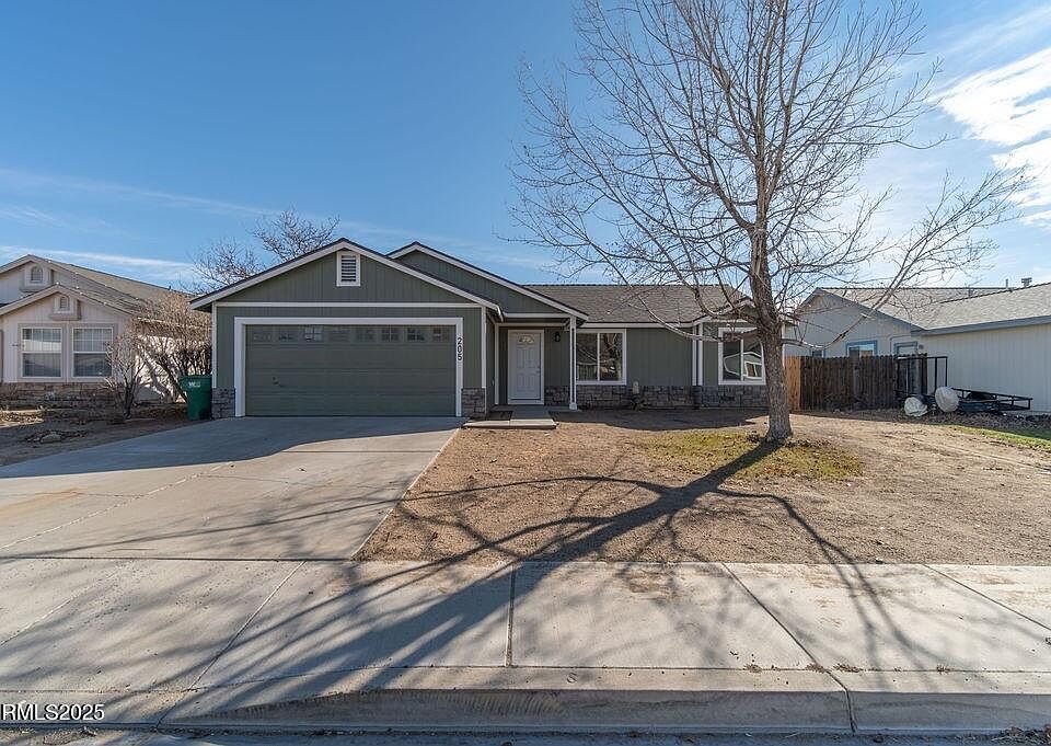 1st image of 205 Corral Dr