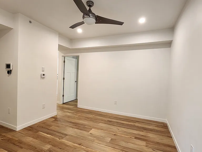 908 E Gorham St #2 — Photo 11