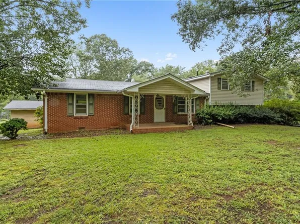 81 Russell Rd, Lawrenceville, GA 30043