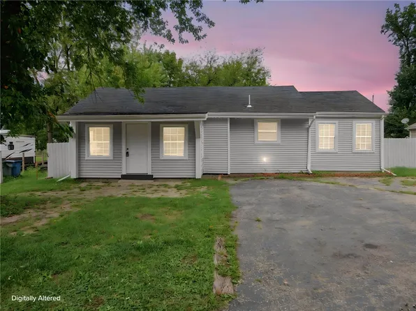629 Little Meadow Dr, Dayton, OH 45404