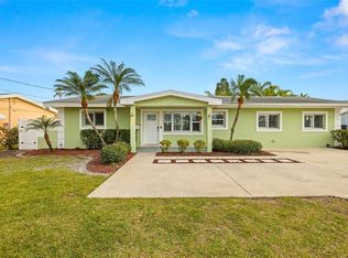 4763 Shore Acres Blvd NE, Saint Petersburg, FL 33703