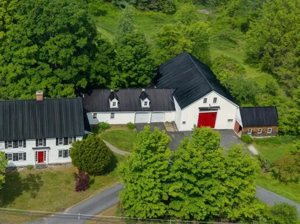2 Raymond Road, Deerfield, NH 03037