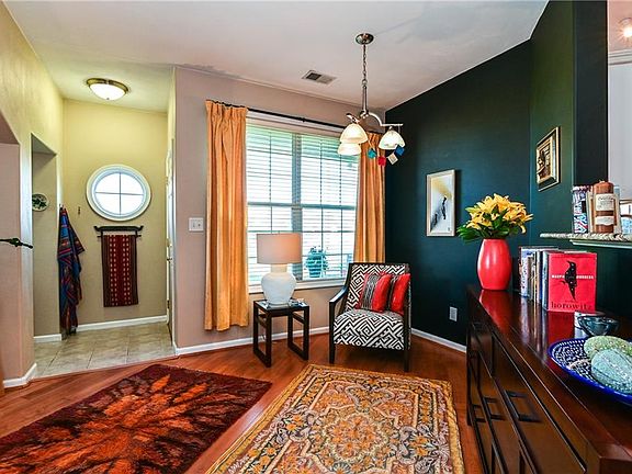4th image of 1085 Grand Oak Ln #127