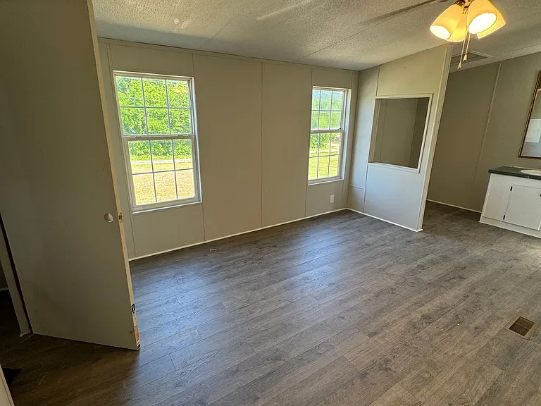225 Burnett Chapel Ln — Photo 4