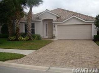 2013 Fairmont Ln, Naples, FL 34120