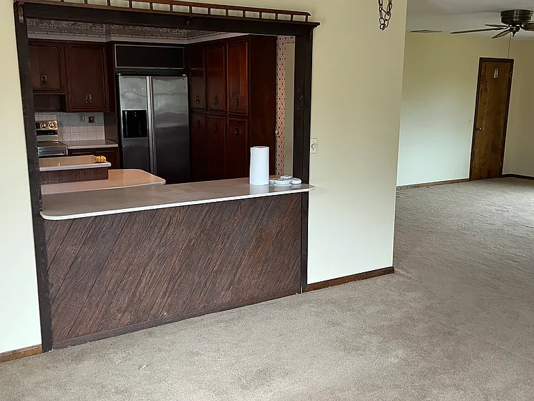 788 Clawson Ave — Photo 5