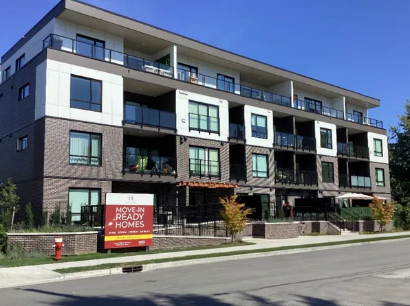 2277 Hawthorne Ave #303, Pt Coquitlam, BC V3C 1W7