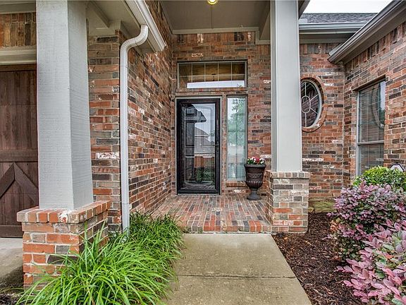 3rd image of 658 Ashleigh Ln