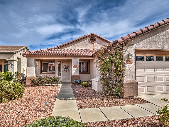 3rd image of 30657 N Maple Chase Dr