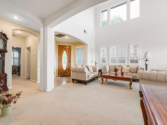 5th image of 35223 El Diamante Dr