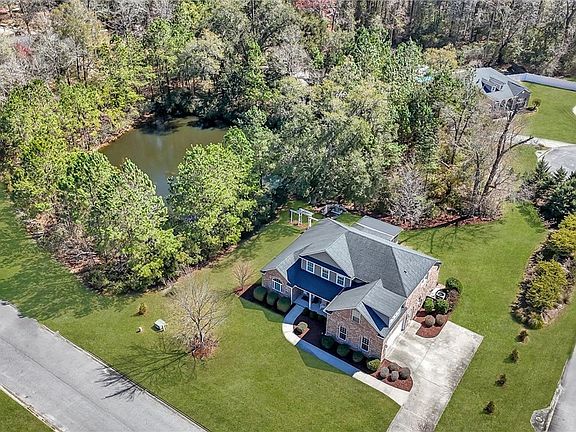2nd image of 123 Myrtlewood Drive